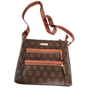 Adrienne Vittadini Signature Logo Crossbody doble zipper Bag Brown Leather Italy